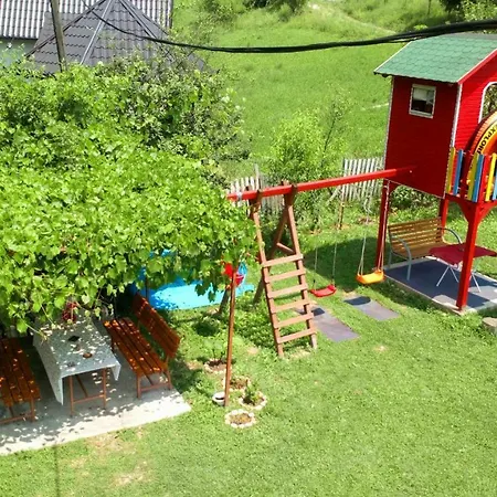 Dom wakacyjny Forest Stream *